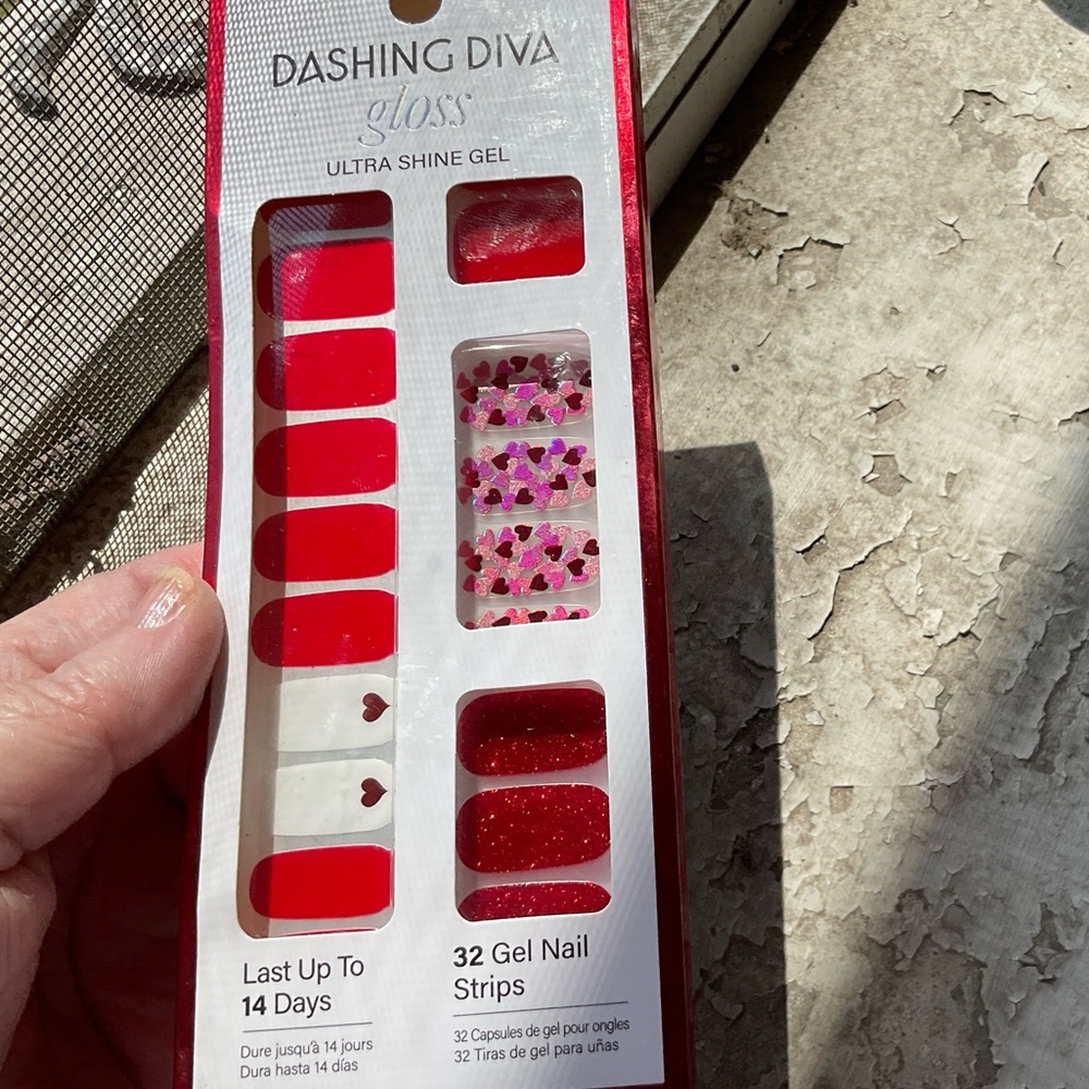 NWOT DASHING DIVA  GLOSS ULTRA SHINE GEL